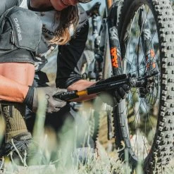 Lezyne Petite Mini-pompe Grip Drive HV -Vélo Soldes 200708 B Gardner Grade TCD05875 1500 1800x1800HXWaCNAUttJn9