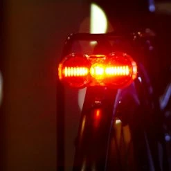 Busch-mueller Feu Arrière TOPLIGHT Flat S Plus à Diode Dynamo -Vélo Soldes 329S TOPLIGHT Flat S Actionbild neu