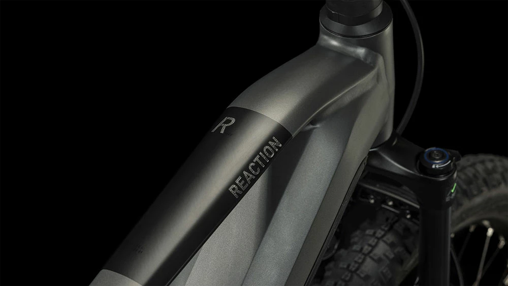 Cube Reaction Hybrid Race 750 Grey´n´metal 4 Cube Reaction Hybrid Race 750 Grey´n´metal – Image 2