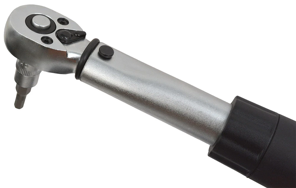 Radon Clé Dynamométrique Comp 1/4" 2-24 Nm + Sélection D'embouts 9 Pièces 4 Radon Clé Dynamométrique Comp 1/4" 2-24 Nm + Sélection D'embouts 9 Pièces – Image 2