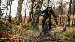 Dirtlej DirtSuit Kids Edition - Kid's Mud Overall 10 Dirtlej DirtSuit Kids Edition - Kid's Mud Overall -Vélo Soldes Dirtlej DirtSuit Kids Edition Kinder Matschoverall 20190069 3