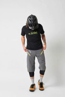 Dirtlej Trailscout Summer - MTB Shorts 10 Dirtlej Trailscout Summer - MTB Shorts -Vélo Soldes Dirtley Trailscout Summer MTB Shorts 20220016 3