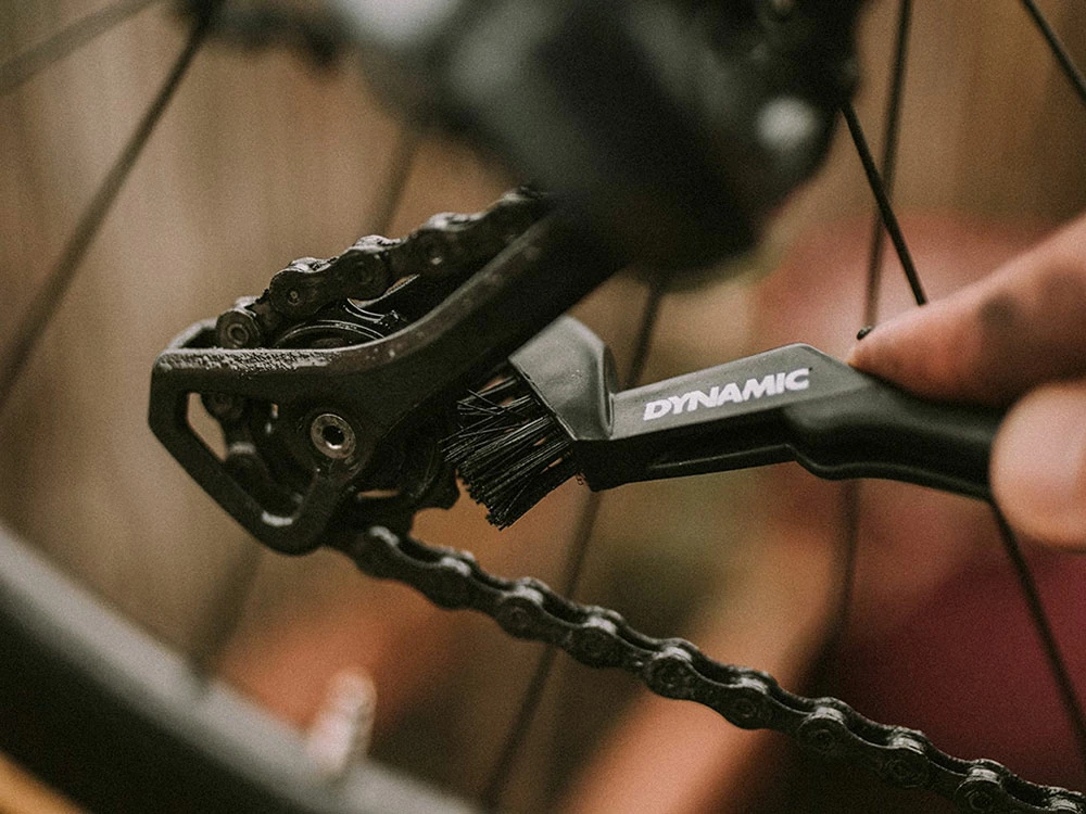 Dynamic Brosse De Nettoyage Drivetrain Detailing 4 Dynamic Brosse De Nettoyage Drivetrain Detailing – Image 2