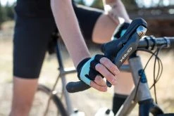 Shimano GRX ST-RX600 Unité STI 11 Vitesses Arrière -Vélo Soldes GRX 525YgQ5ZI7y57lLN