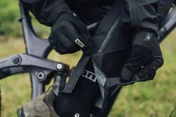 ION Shelter 2L - Pantalon Soft Shell VTT Pour Femmes -Vélo Soldes ION Shelter 2L Damen MTB Softshellhose 47233 5190 900 ActionBilder 2