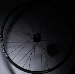 Mavic URBAN E-Speedcity 1 700 CL 12x142 Roue Arrière Shimano 7 Mavic URBAN E-Speedcity 1 700 CL 12x142 Roue Arrière Shimano -Vélo Soldes Mavic URBAN E Speedcity 1