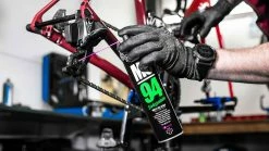 Muc-Off Lubrifiant Bio MO-94 400ml 9 Muc-Off Lubrifiant Bio MO-94 400ml -Vélo Soldes Muc Off MO 94 1