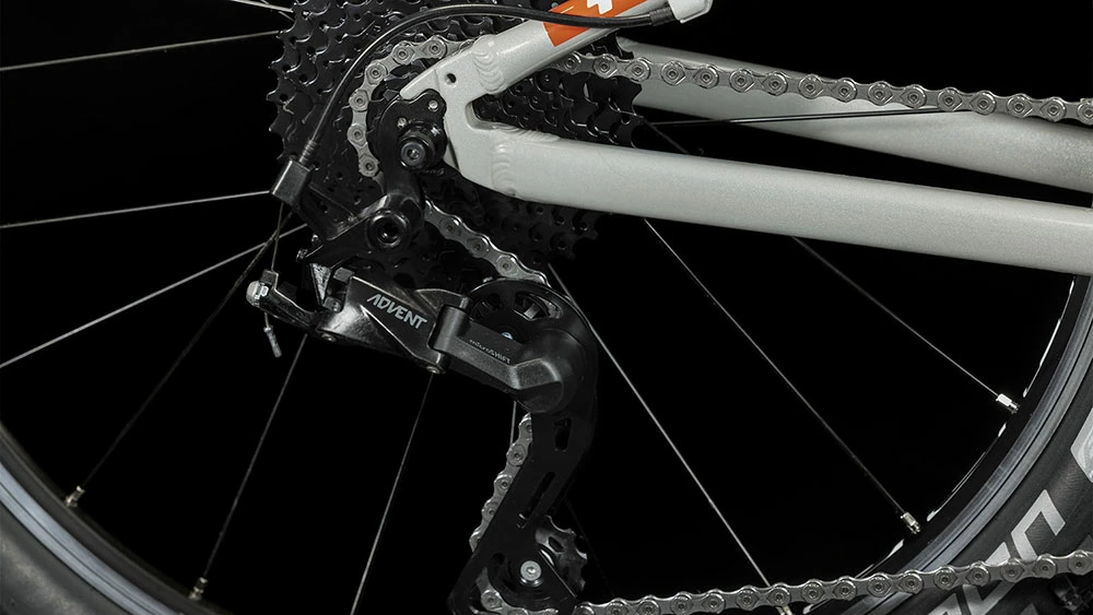 Cube Reaction 240 SLX Teamline 6 Cube Reaction 240 SLX Teamline – Image 4