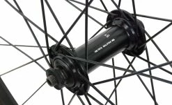 Shimano Custom Made 28" Deore HB-T610 V-Brake / Mavic A 119 Front Wheel -Vélo Soldes SCM XT HB T610 A119 vorne 2