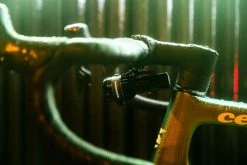 Supernova Airstream 2 Upside Down - Projecteur à Batterie -Vélo Soldes Supernova Airstream 2 Upside Down V KA620 BLK USD 6