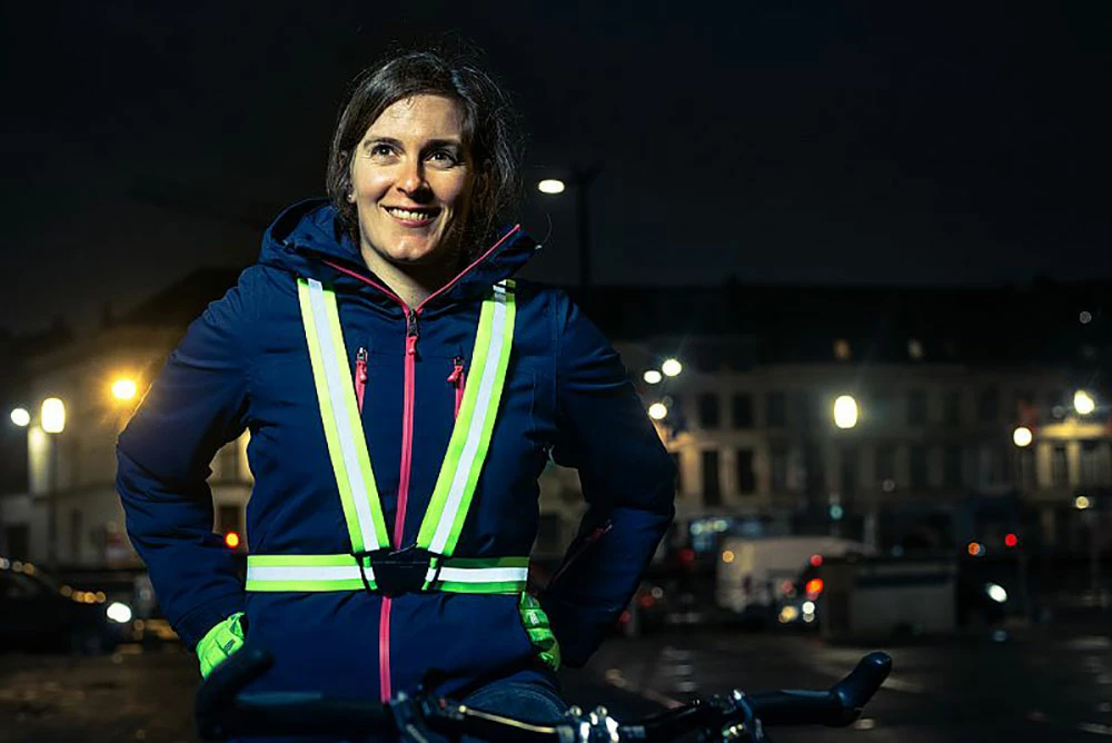 WOWOW Cross Belt - Gilet Triangulaire Réfléchissant 4 WOWOW Cross Belt - Gilet Triangulaire Réfléchissant – Image 2