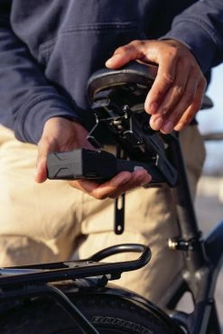 Abus SH-SF Adaptateur Pour Fixation De Selle, Housse De Pluie Incluse -Vélo Soldes abus 67866 20113931 SH SF Adapter fur Sattelbefestigung inkl Regenuberzug 3