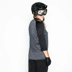 IXS Carve X Henley - 3/4 Women's MTB Jersey 8 IXS Carve X Henley - 3/4 Women's MTB Jersey -Vélo Soldes iXS Carve X Henley 34 Damen MTB Trikot IX JER 2660 713 3