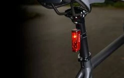 SIGMA Feu Arrière BLAZE USB Avec Feu De Stop 7 SIGMA Feu Arrière BLAZE USB Avec Feu De Stop -Vélo Soldes kompakt blaze